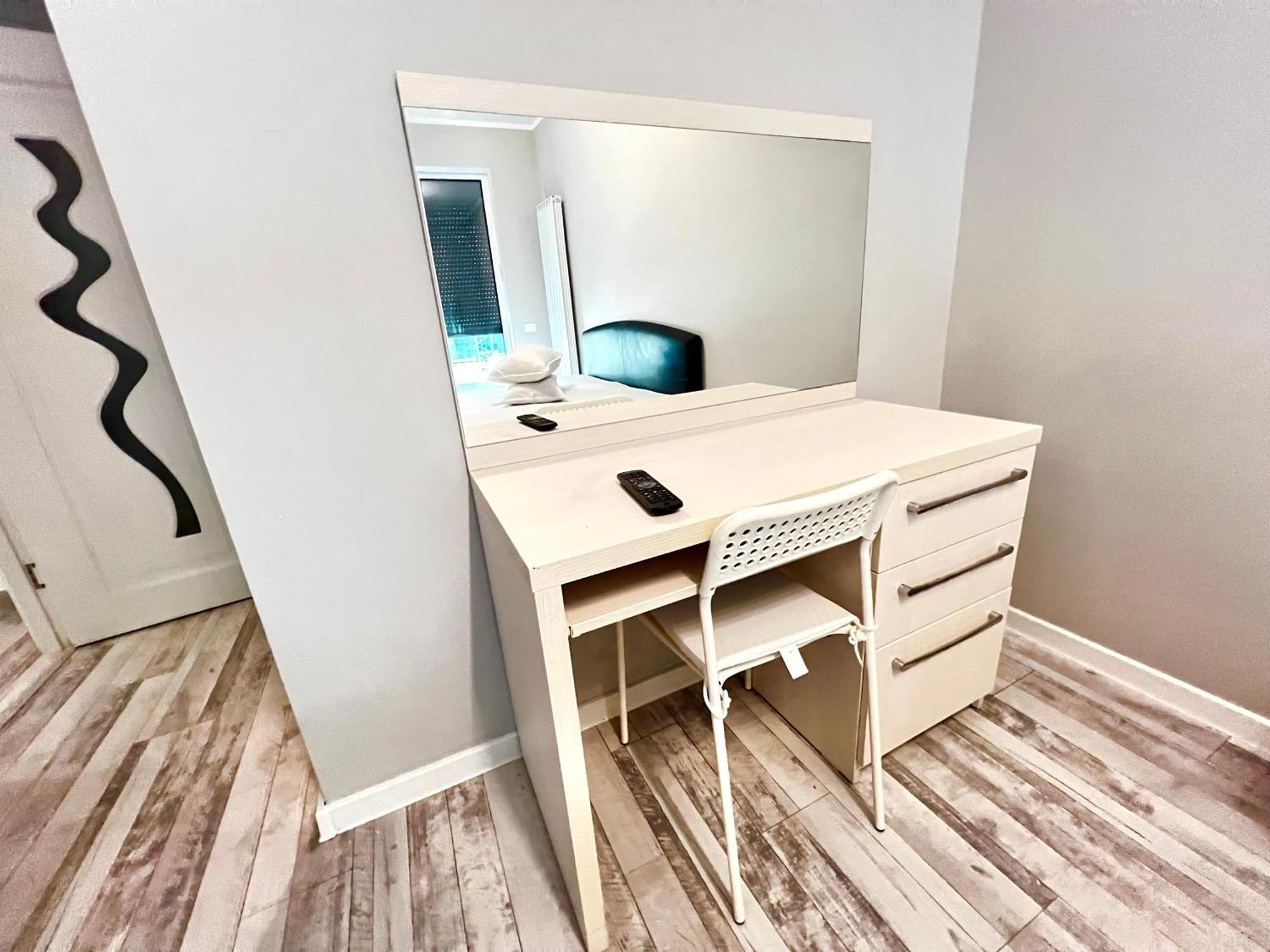 Grand Mamaia Lake Apartments コンスタンツァ エクステリア 写真